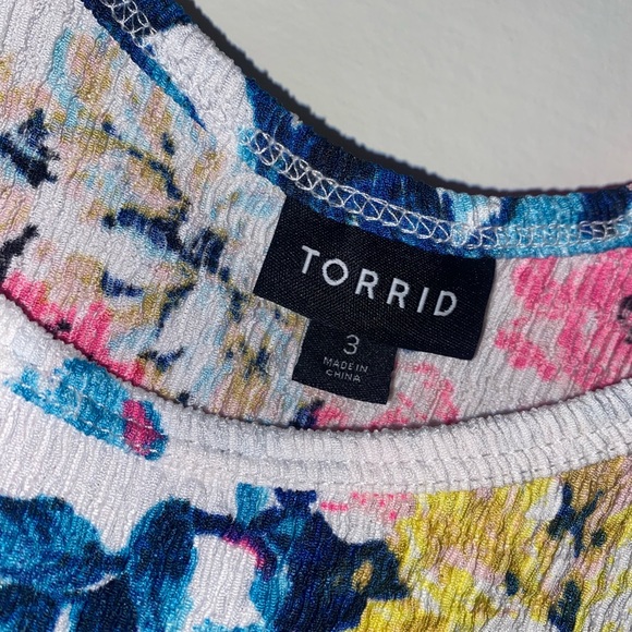 Torrid Floral Top - Picture 2 of 3
